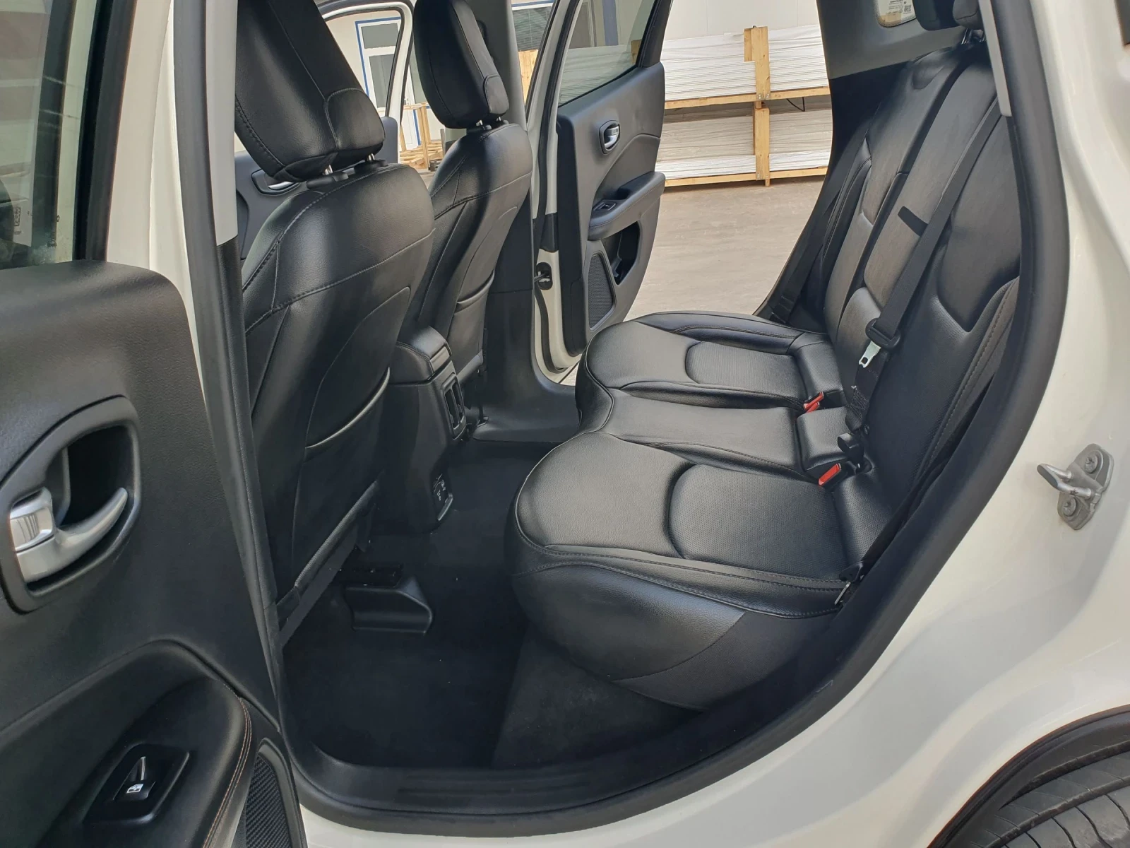 Jeep Compass | Mobile.bg � ����������� 12
