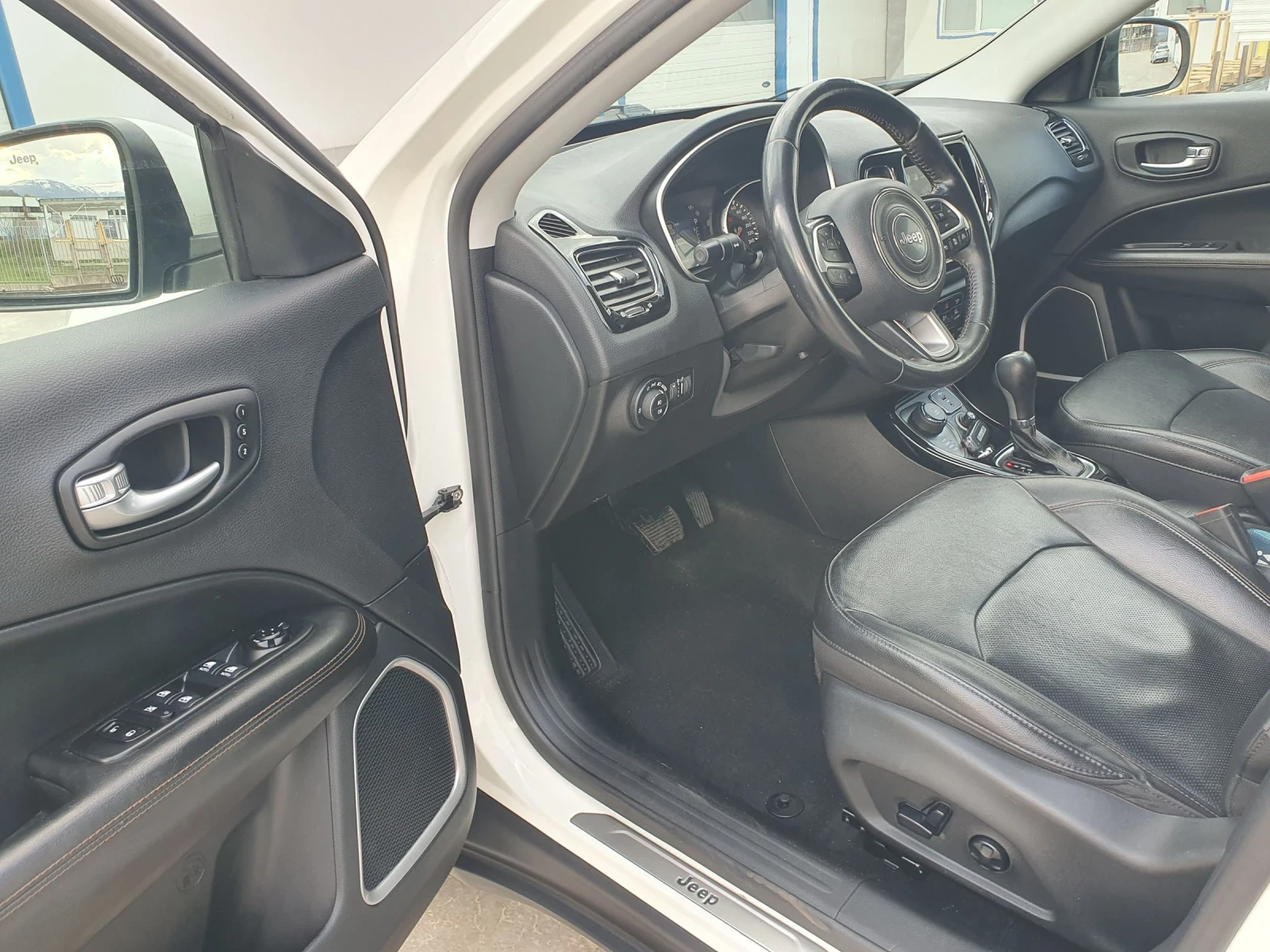 Jeep Compass | Mobile.bg � ����������� 10