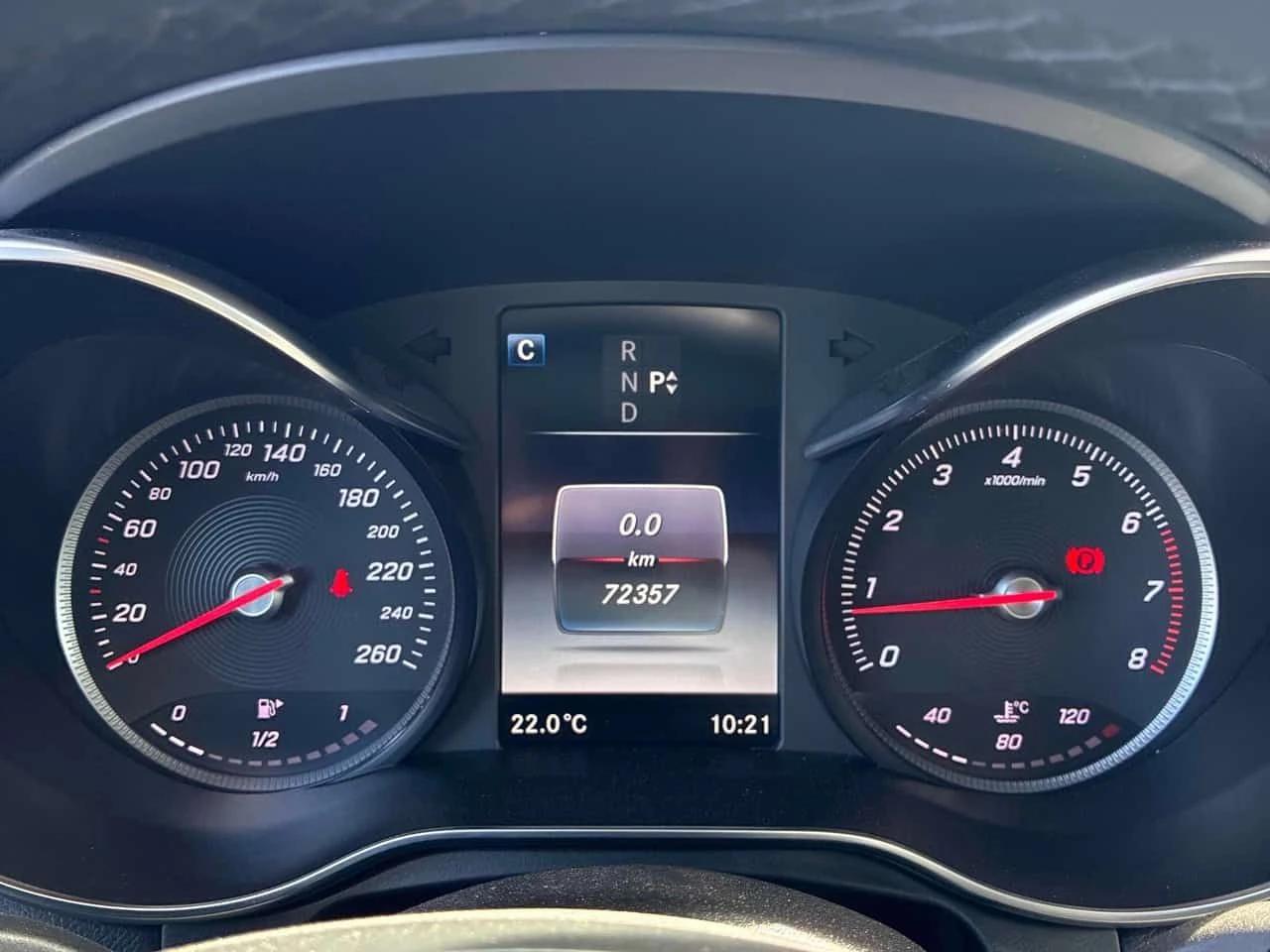 Mercedes-Benz GLC 300 ПОДГРЕВИ * ПАНО * KEYLESS * CARFAX, снимка 17 - Автомобили и джипове - 54840617