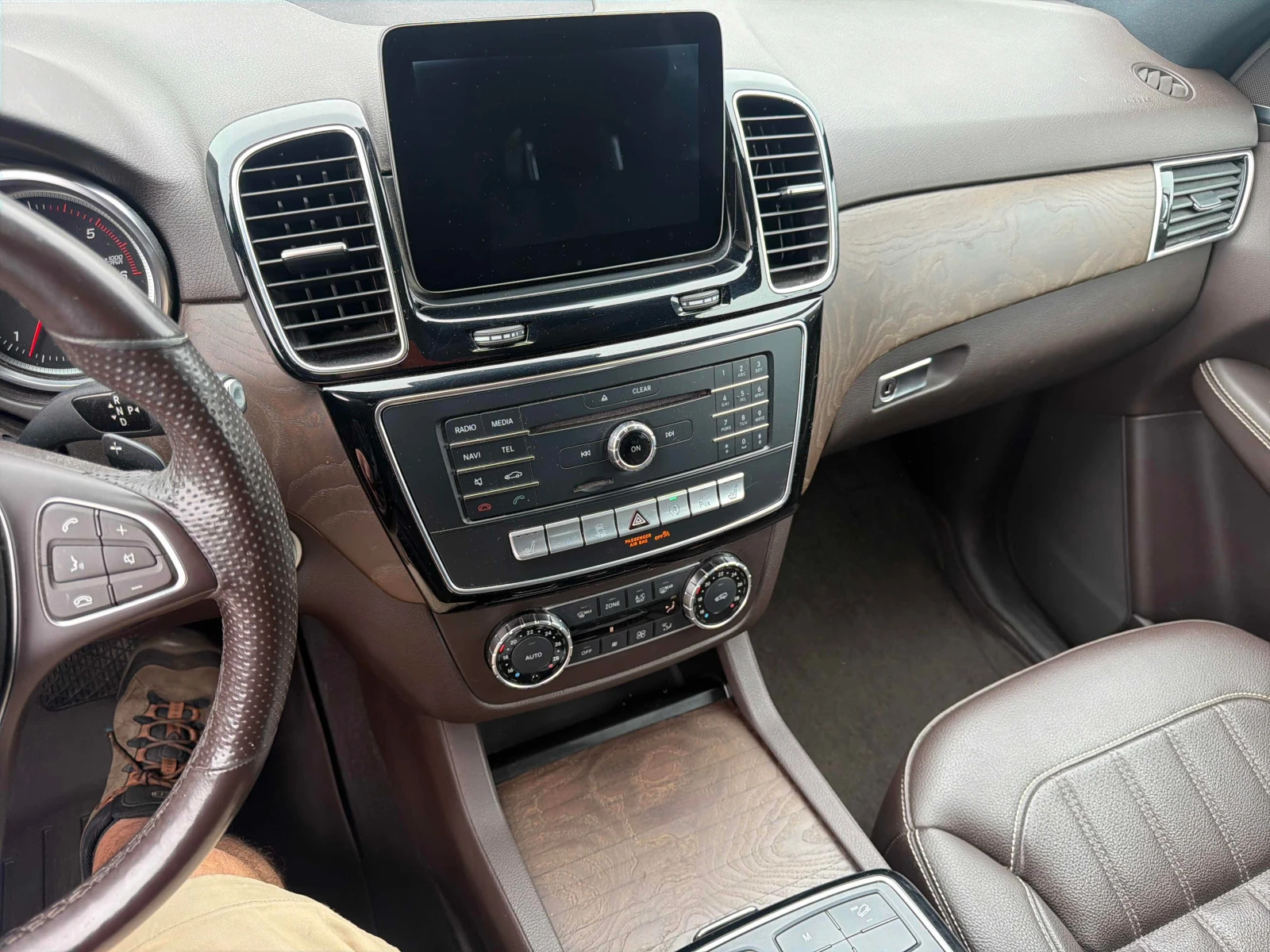 Mercedes-Benz GLE 350 d * CARFAX * H/K* 360* , снимка 9 - Автомобили и джипове - 55993561