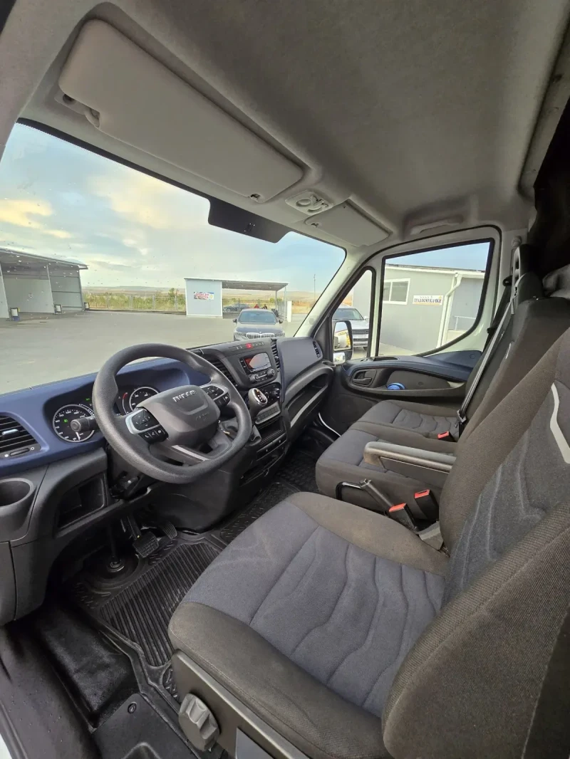 Iveco Daily 3.0 179k.c. 8 Himatik , снимка 7 - Бусове и автобуси - 50614420