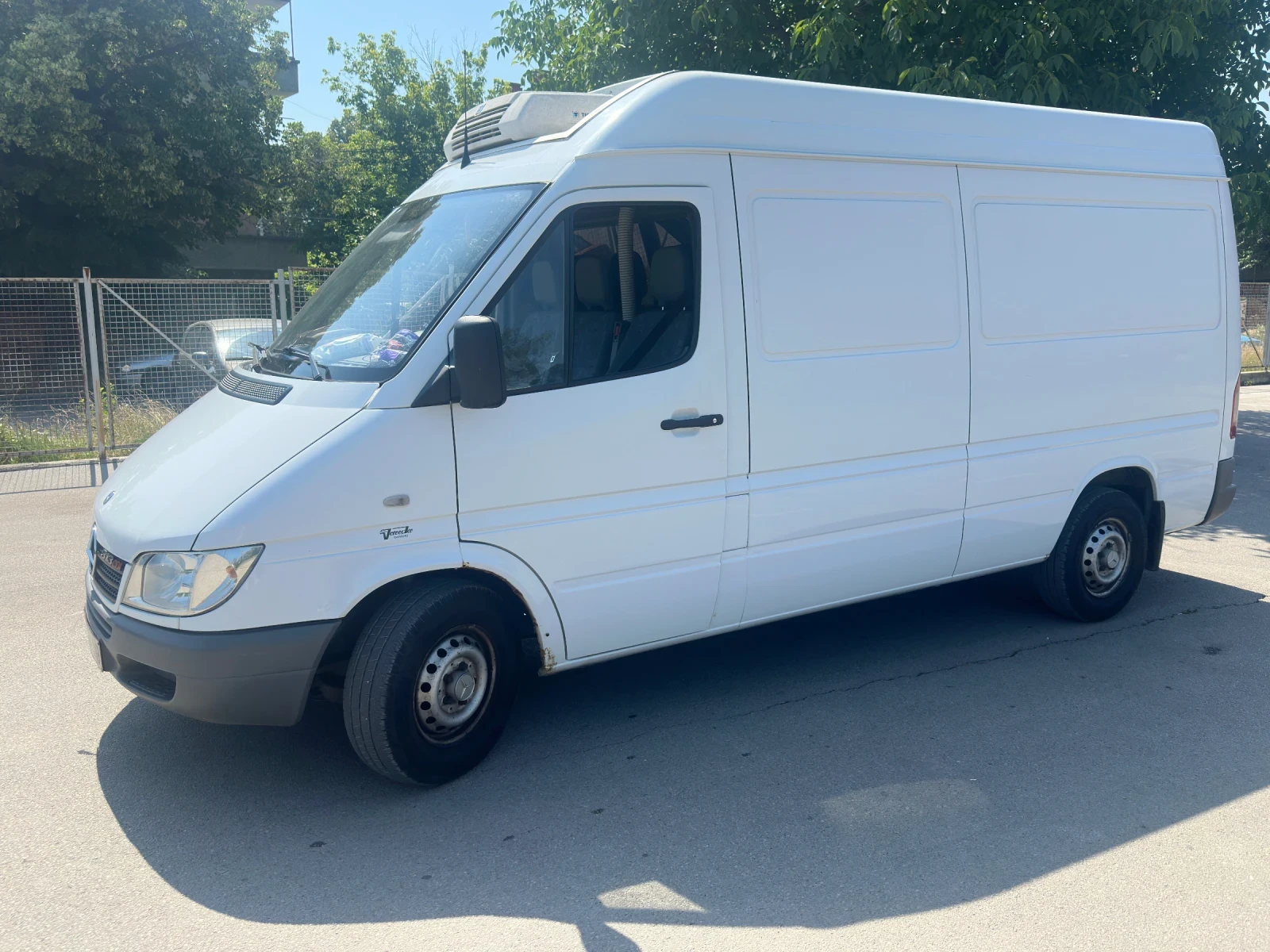 Mercedes-Benz 313 2.2 - изображение 4