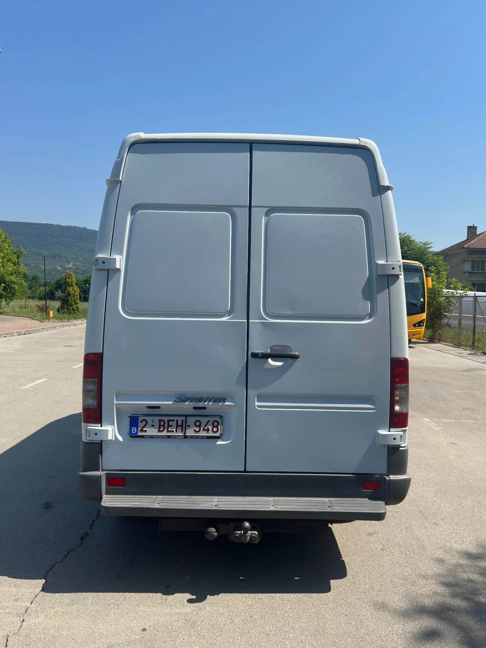Mercedes-Benz 313 2.2 - изображение 2