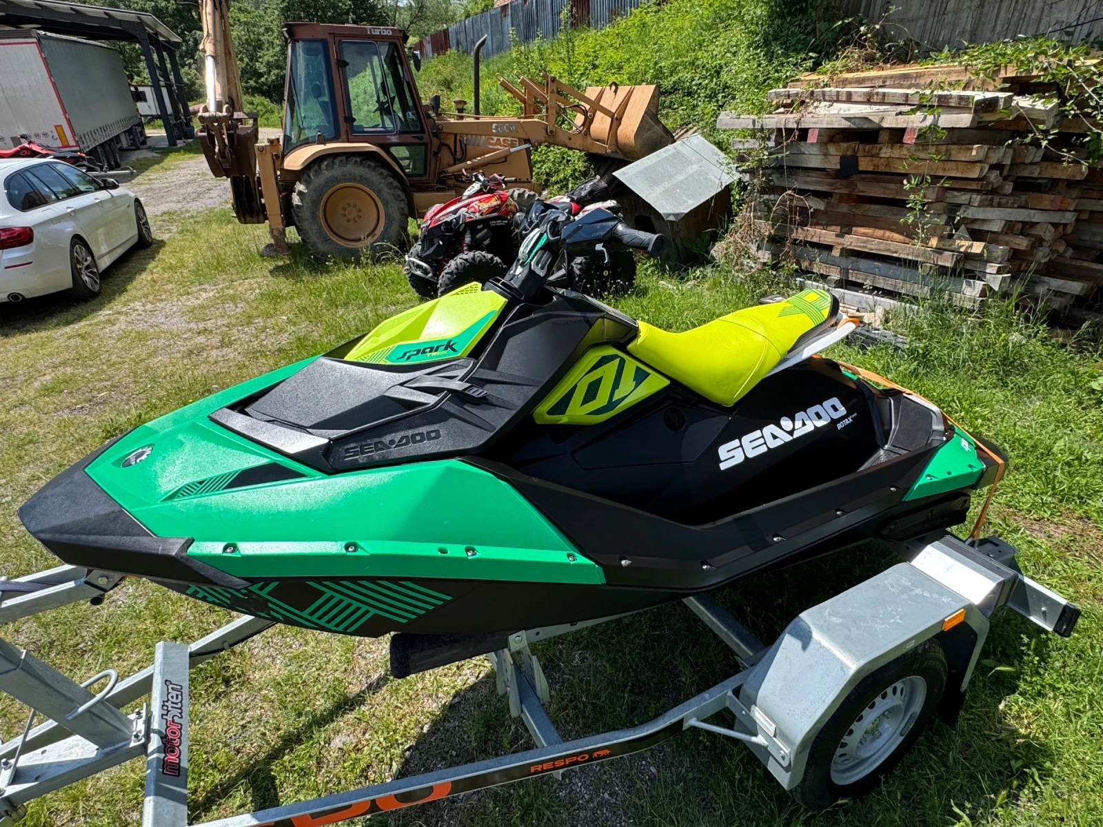 Джет Bombardier Sea Doo Spark Trix 2 Up 