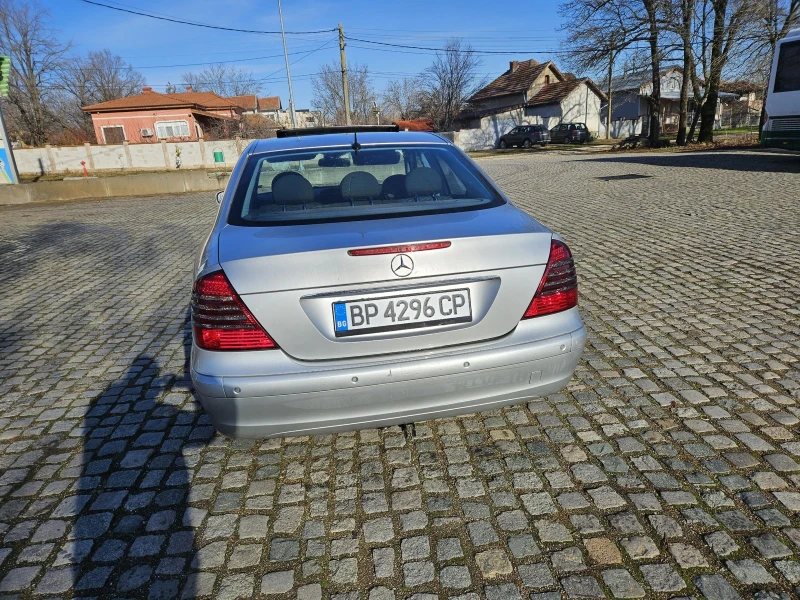 Mercedes-Benz E 240 2.4 i , 6скорости, снимка 7 - Автомобили и джипове - 48467382