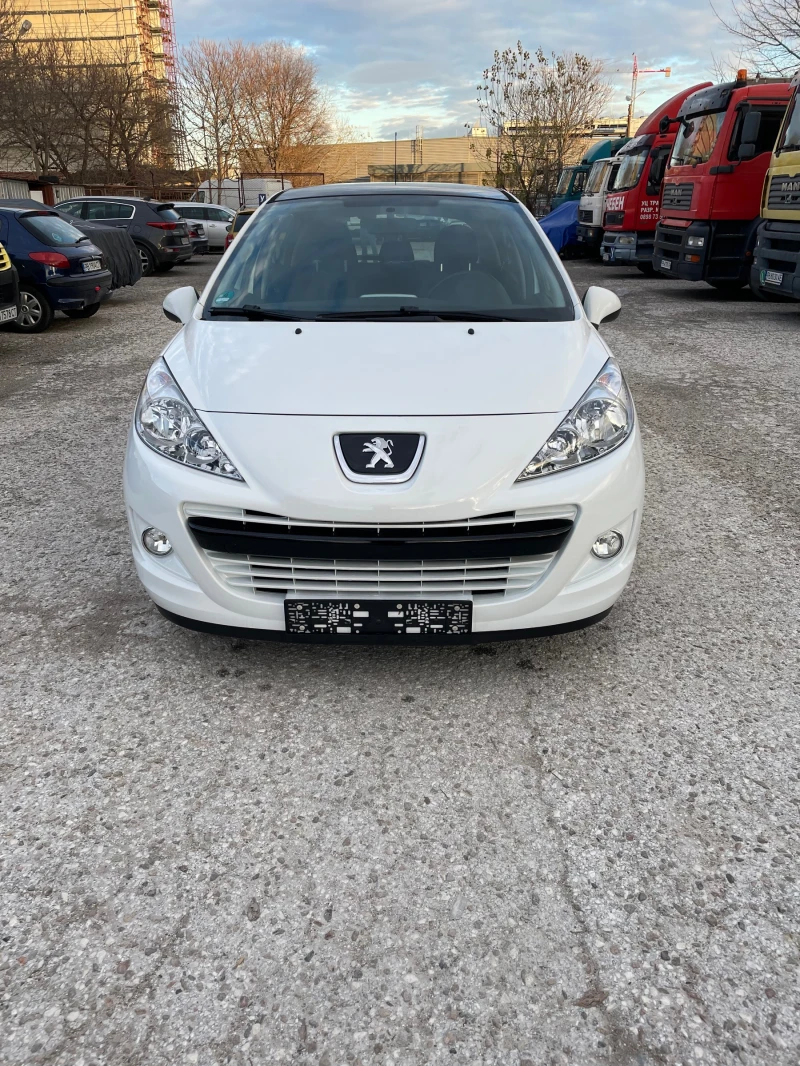 Peugeot 207 1400, 95к.с., ПАНОРАМА!, снимка 2 - Автомобили и джипове - 48345608