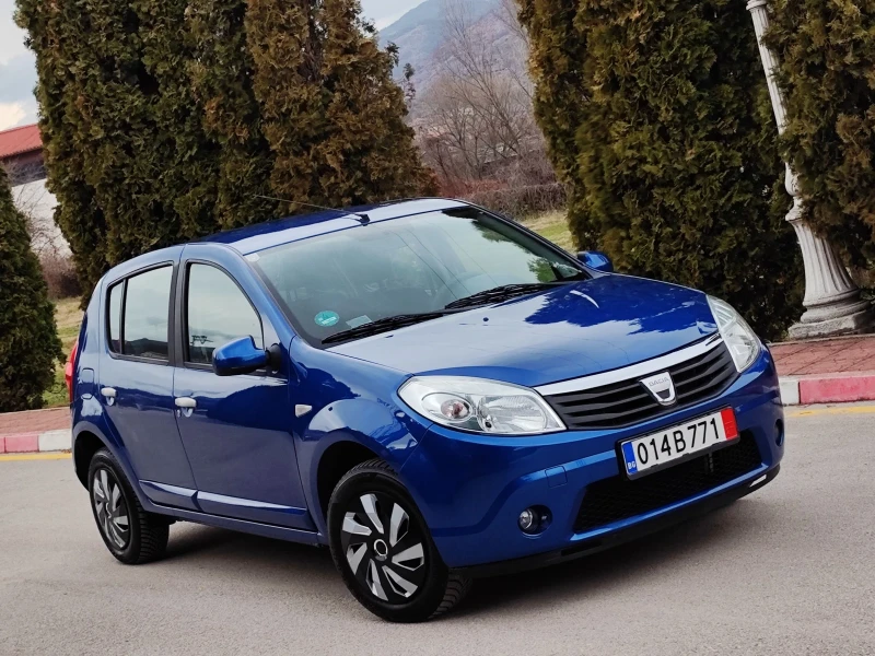 Dacia Sandero 1.2I 16V(75)* НОВ ВНОС* , снимка 1 - Автомобили и джипове - 48347219