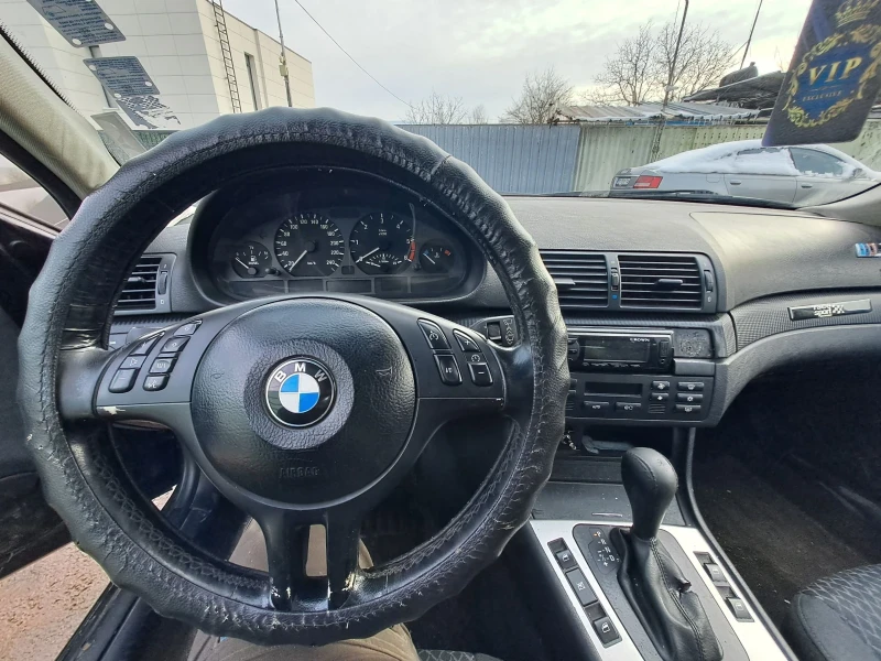 BMW 320, снимка 13 - Автомобили и джипове - 49337169