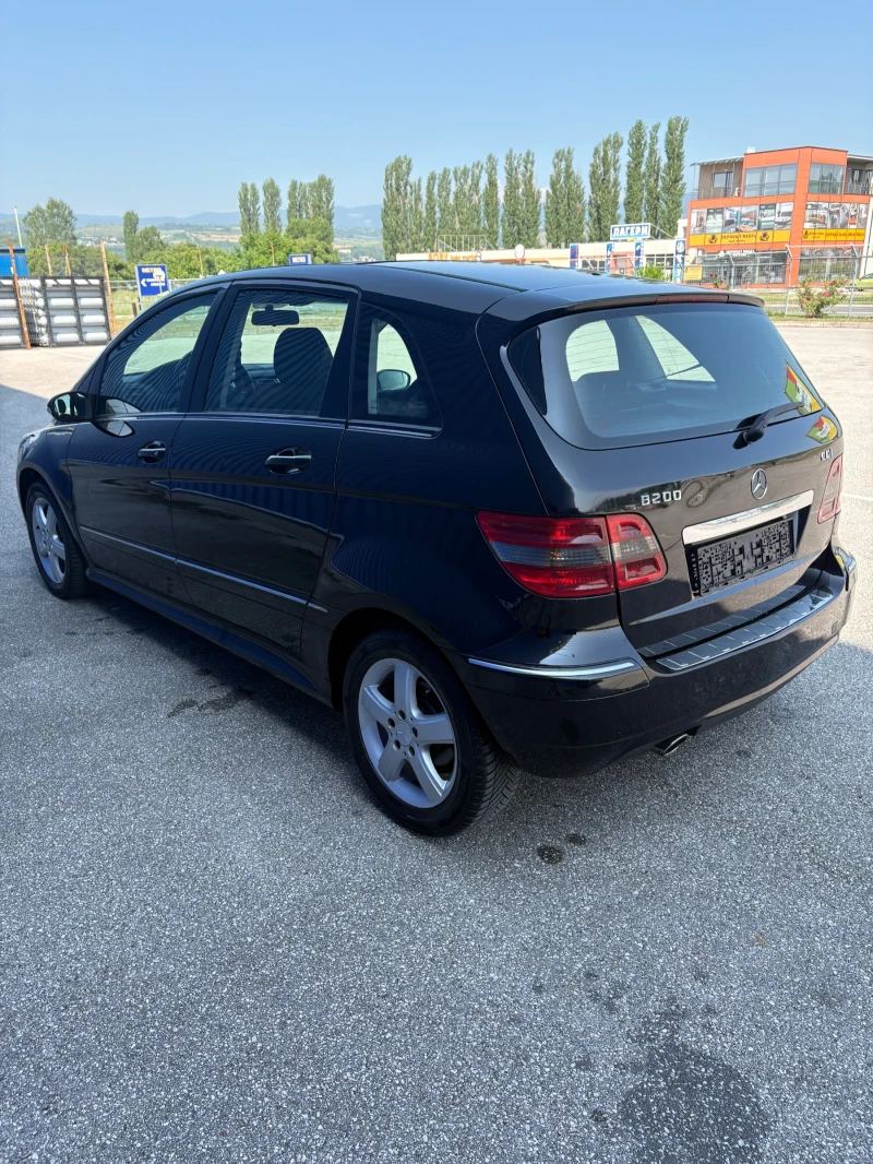 Mercedes-Benz B 200 2.0* 6 ск * НАВИГАЦИЯ* ПАНОРАМА, снимка 5 - Автомобили и джипове - 51888621