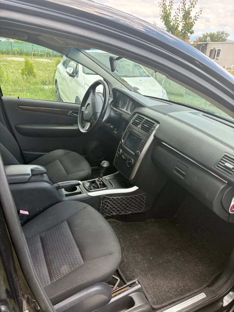 Mercedes-Benz B 200 2.0* 6 ск * НАВИГАЦИЯ* ПАНОРАМА, снимка 10 - Автомобили и джипове - 51888621