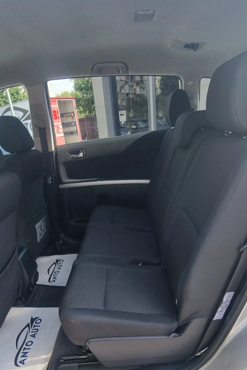 Toyota Corolla verso 1.8 VVT-i Фейслифт!, снимка 10 - Автомобили и джипове - 51275703