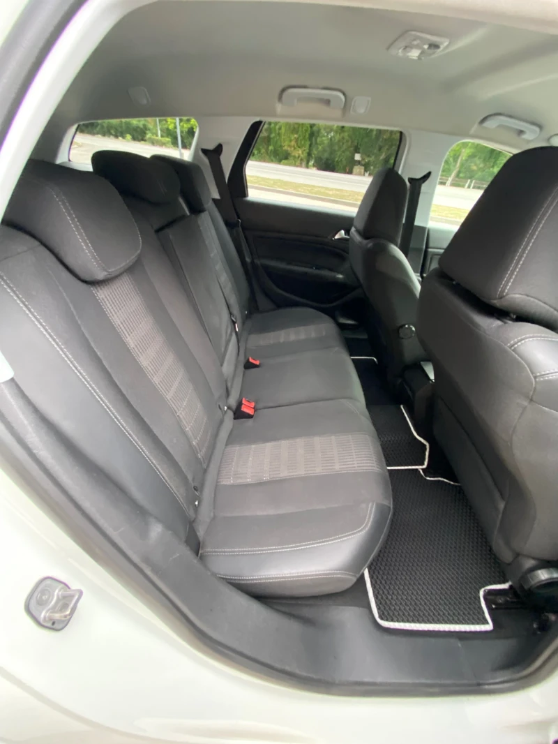 Peugeot 308 1.5hdi, снимка 6 - Автомобили и джипове - 52656009