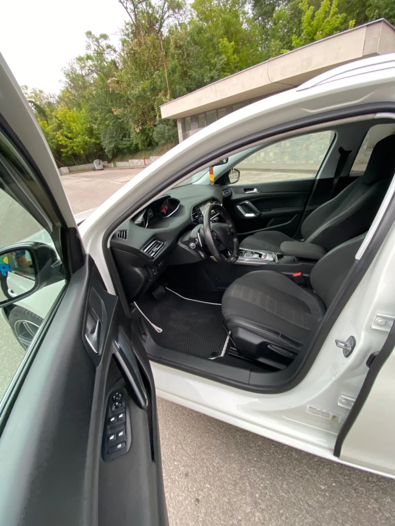Peugeot 308 1.5hdi, снимка 9 - Автомобили и джипове - 52656009