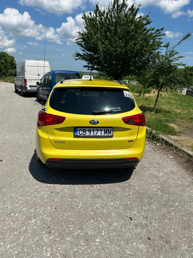 Kia Ceed 1.6cdti, снимка 2 - Автомобили и джипове - 52941953
