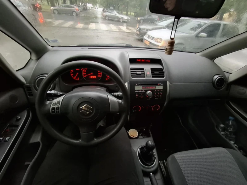 Suzuki SX4, снимка 2 - Автомобили и джипове - 52649925