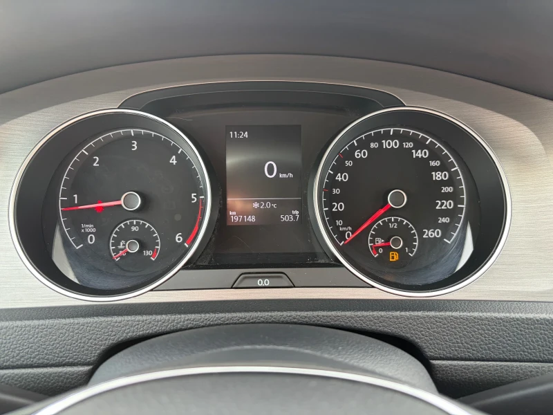 VW Golf 1.6TDI-110k.c., снимка 11 - Автомобили и джипове - 53139617