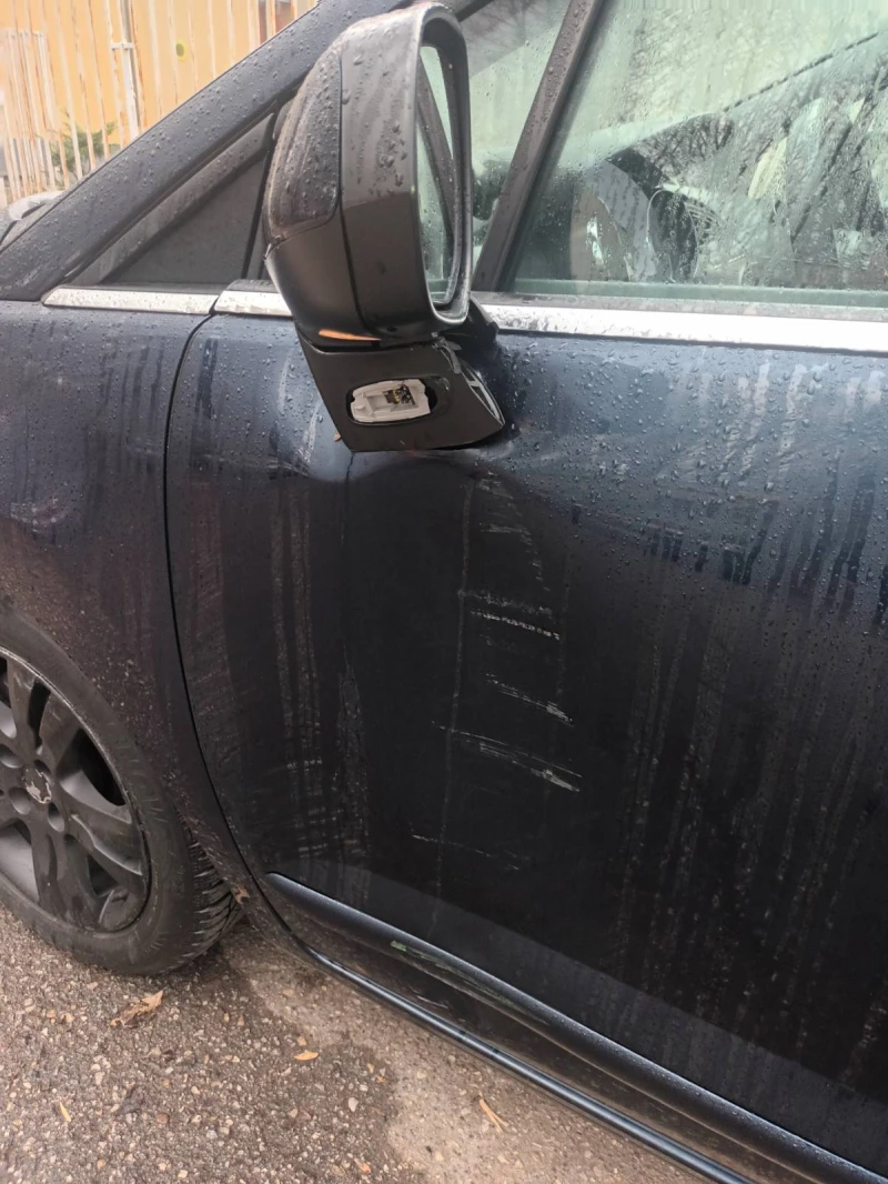 Peugeot 5008, снимка 6 - Автомобили и джипове - 53164577