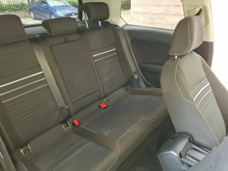 VW Golf 1.6 TDI CUP, снимка 11 - Автомобили и джипове - 53381507