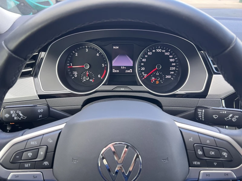 VW Passat BUSINESS/2.0tdi/150k.c./6MT/ГАРАНЦИЯ, снимка 12 - Автомобили и джипове - 53497253