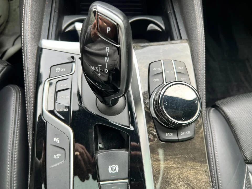 BMW 540 I * M-Package* * xDrive* * АвтоКредит* ЦЕНА ДО БГ - изображение 9