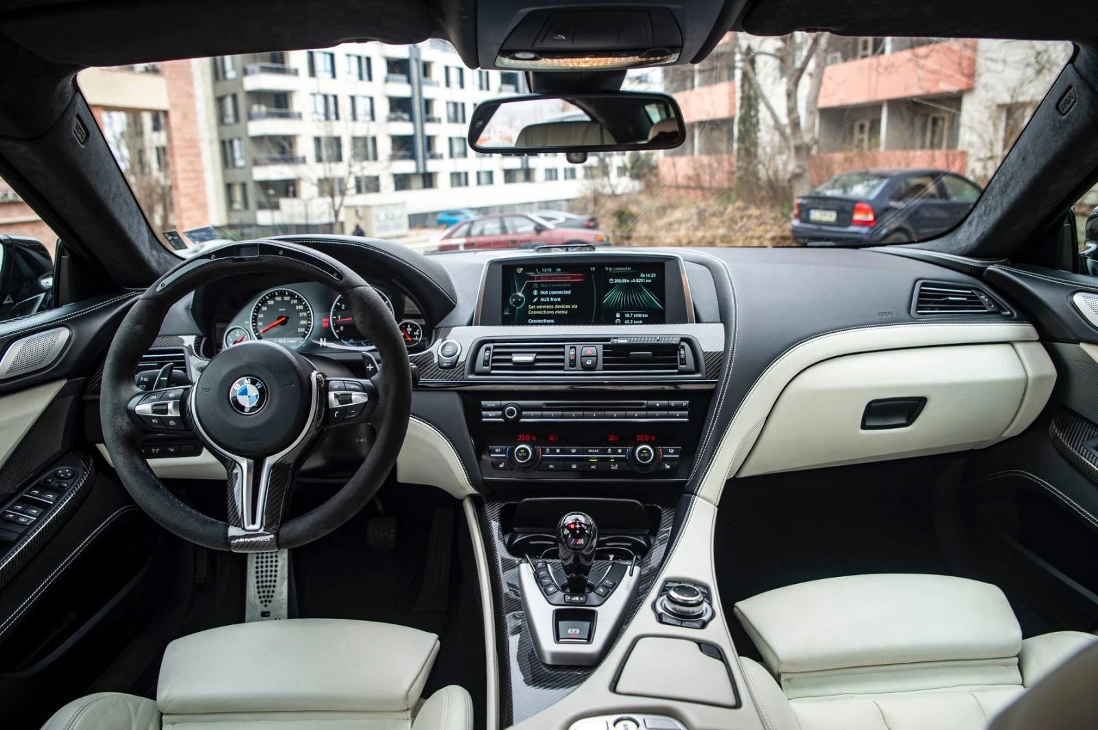 BMW M6  - изображение 8