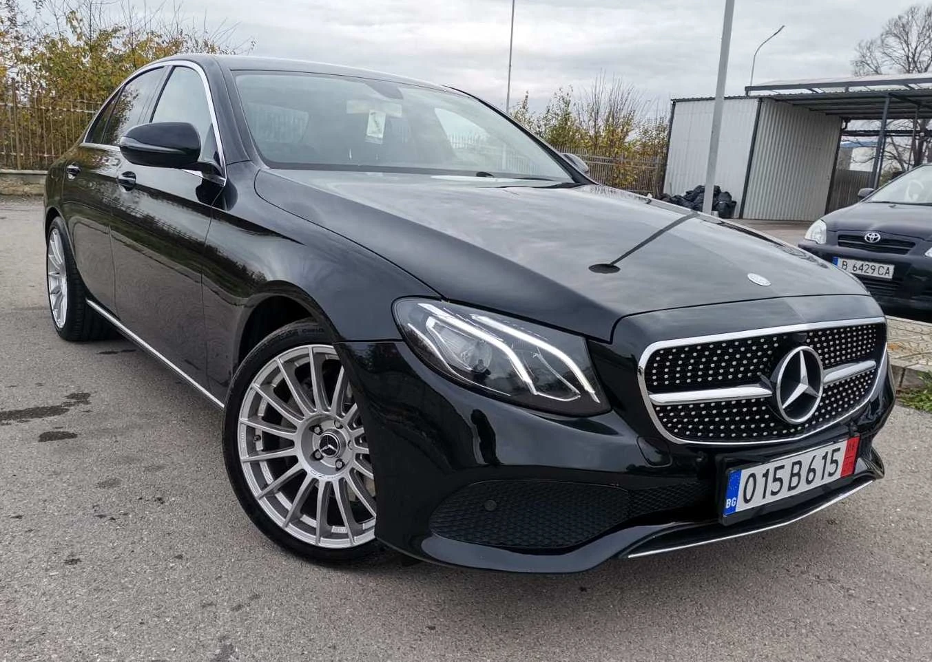 Mercedes-Benz E 350 УНИКАТ/AMG-PACK* 9G-TRONIC - изображение 3