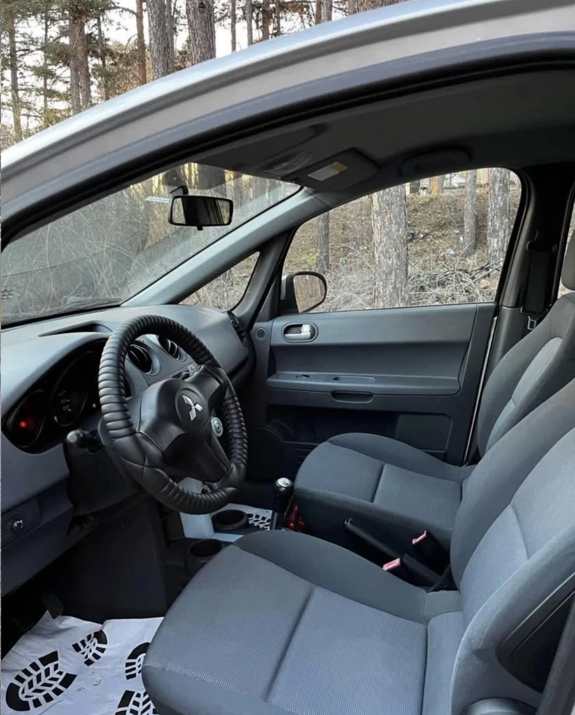Mitsubishi Colt  - изображение 5
