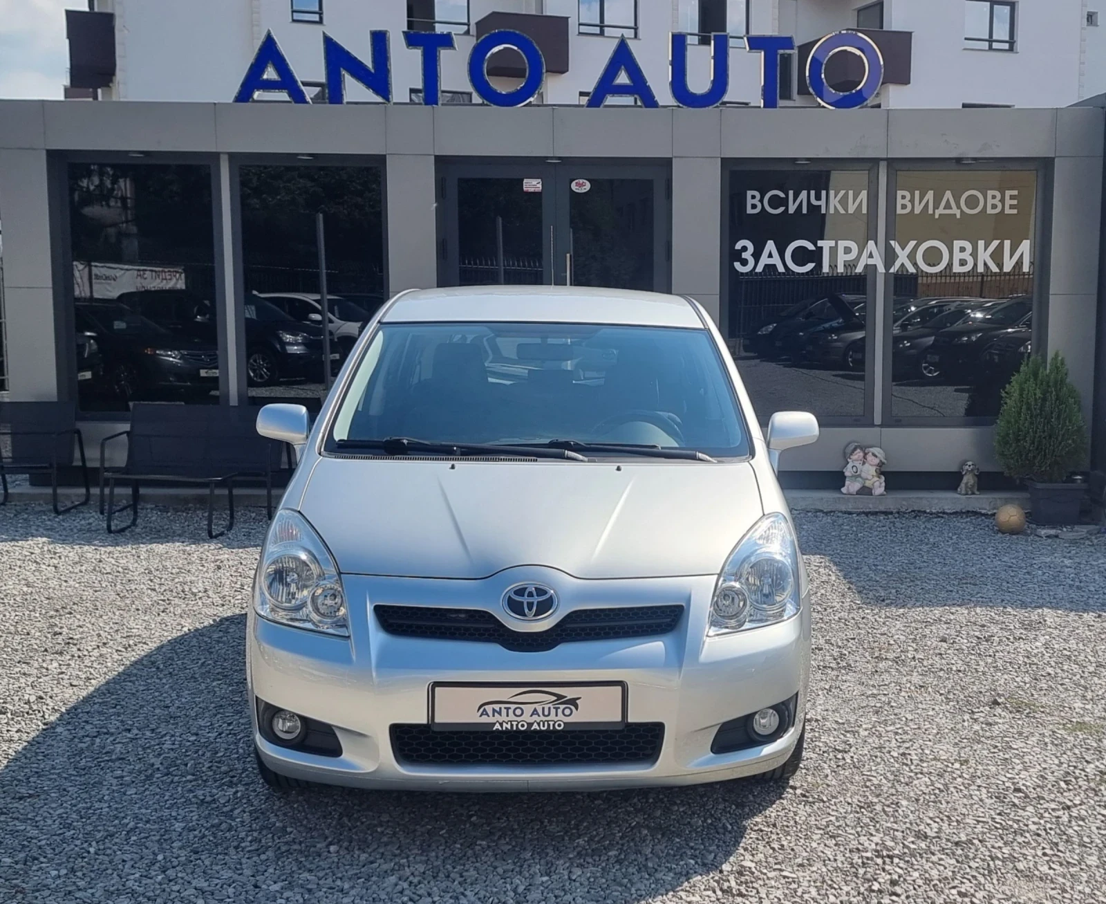 Toyota Corolla verso 1.8 VVT-i Фейслифт! - изображение 2