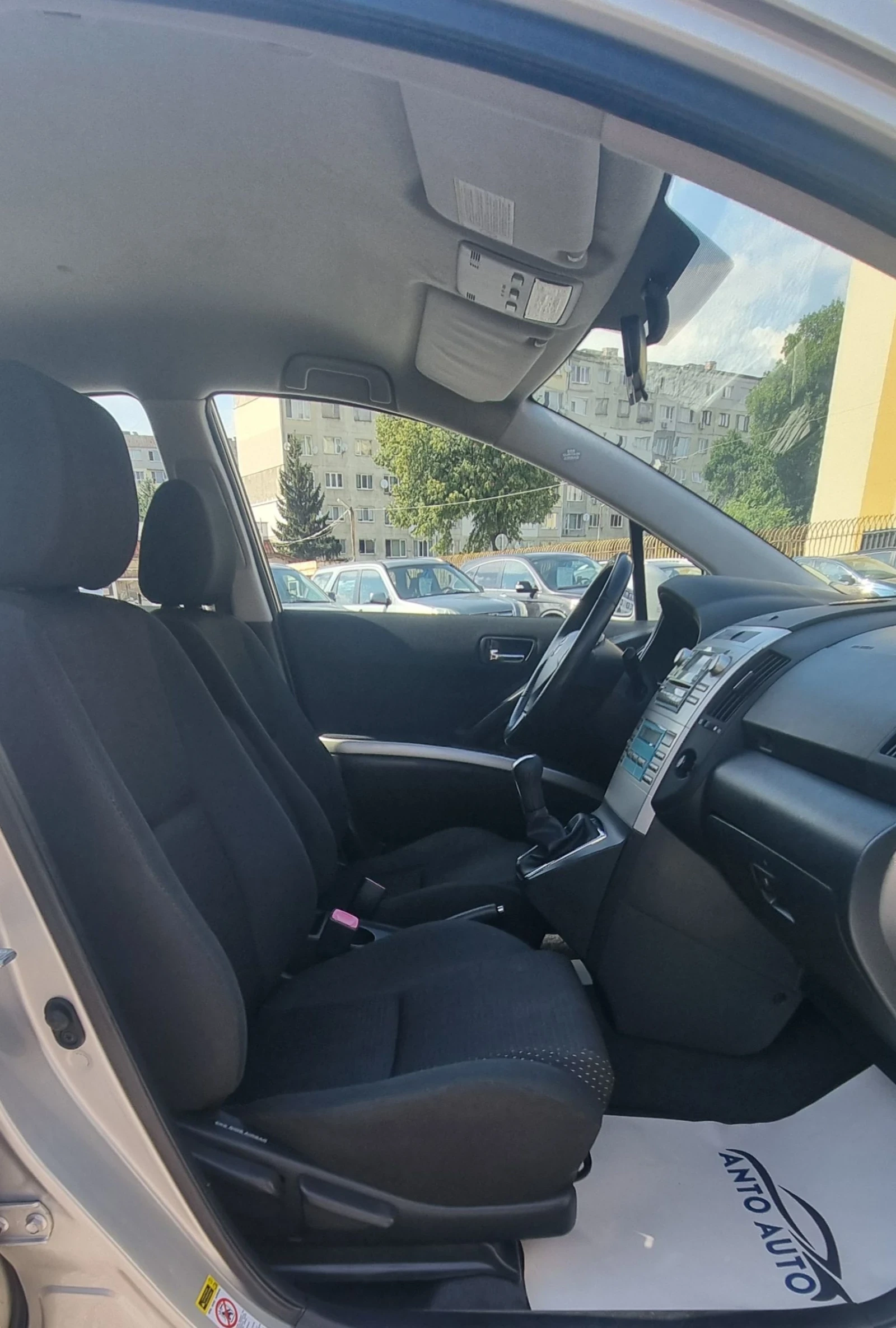 Toyota Corolla verso 1.8 VVT-i Фейслифт! - изображение 9