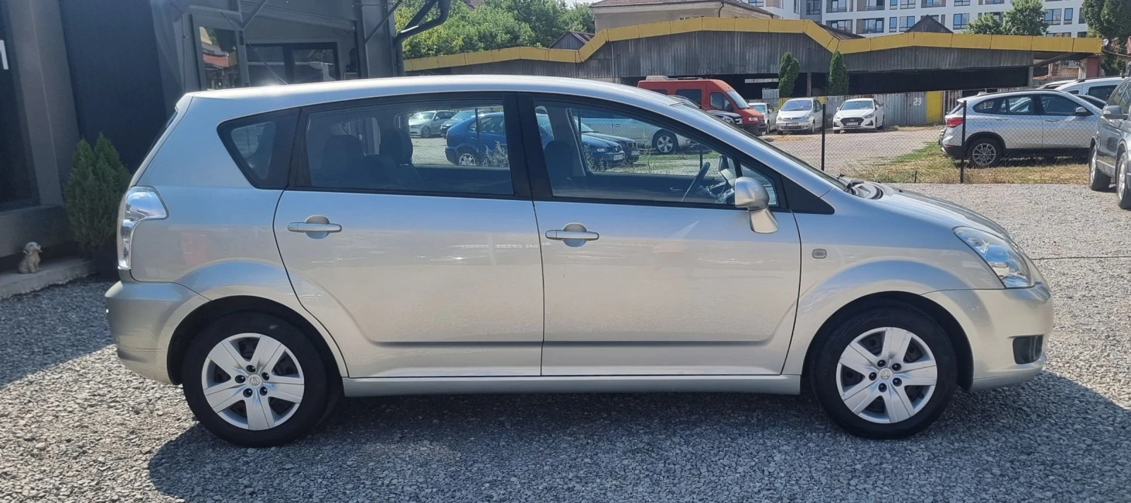 Toyota Corolla verso 1.8 VVT-i Фейслифт! - изображение 4