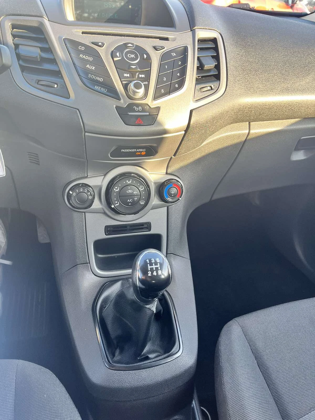 Ford Fiesta 1.25 82�.�. Ambiente | Mobile.bg � ����������� 14