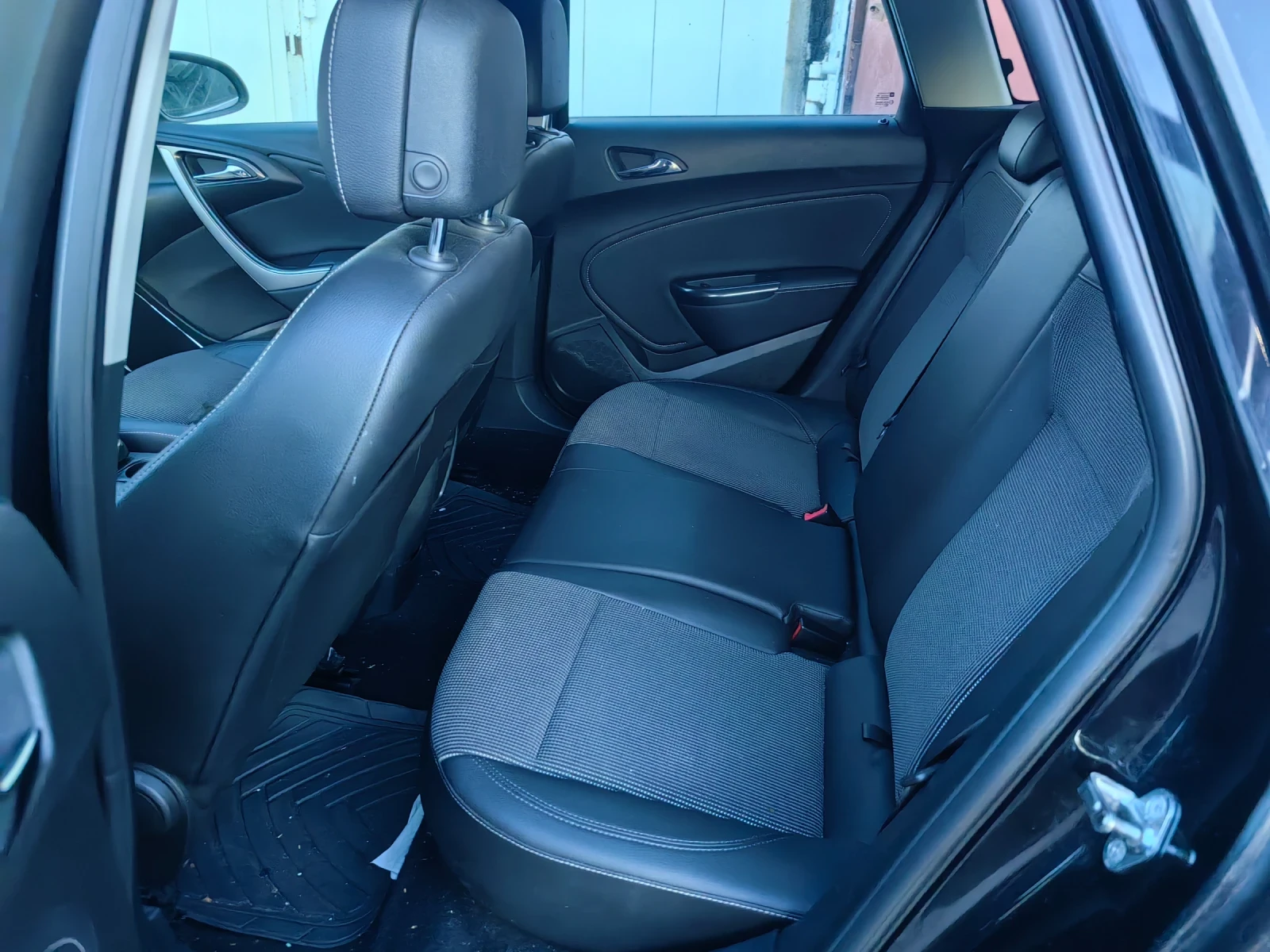 Opel Astra, снимка 7 - Автомобили и джипове - 54252219