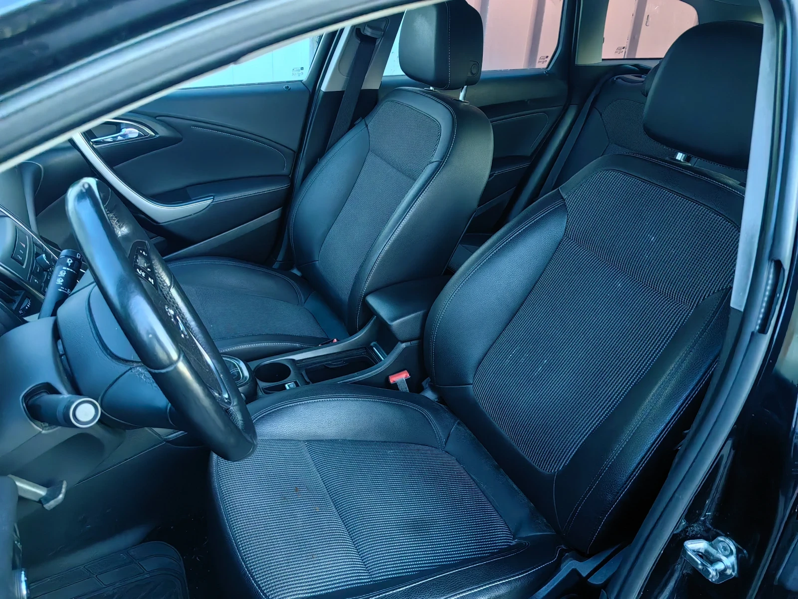 Opel Astra, снимка 6 - Автомобили и джипове - 54252219