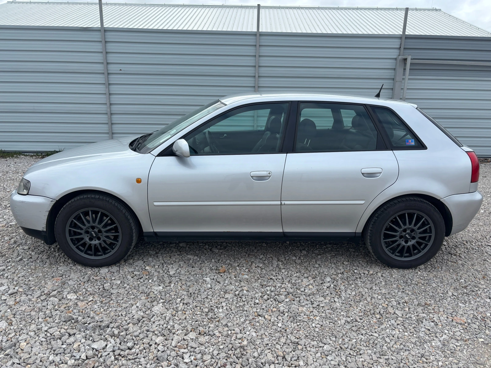 Audi A3 1.8T Quattro, снимка 4 - Автомобили и джипове - 53953449