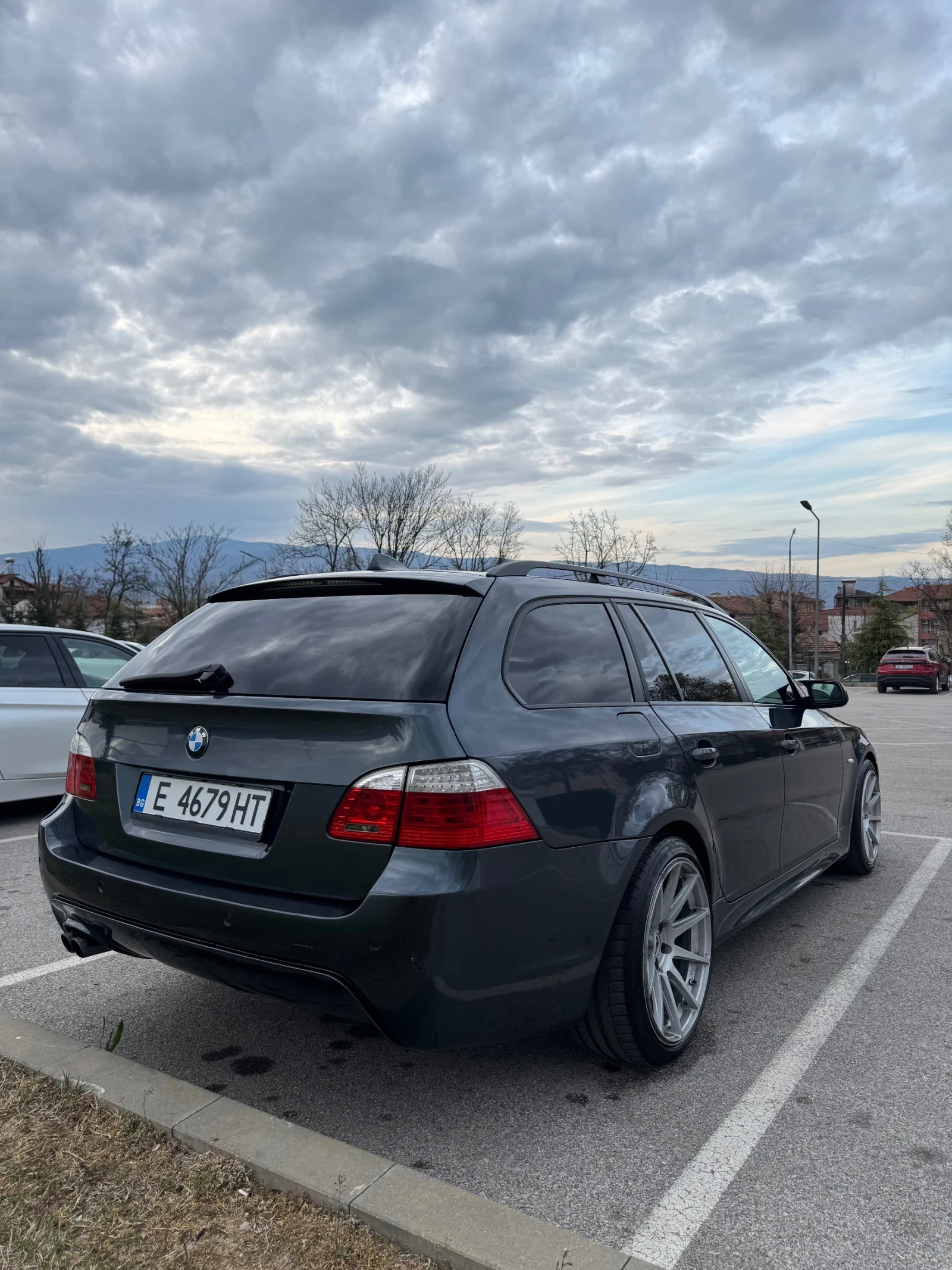 BMW 530 Facelift, снимка 3 - Автомобили и джипове - 53976805