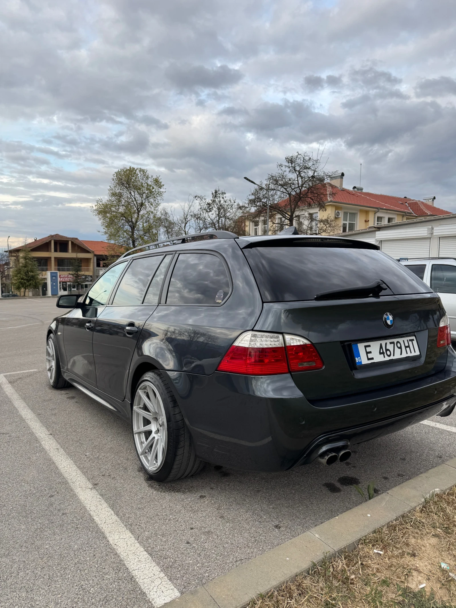BMW 530 Facelift, снимка 4 - Автомобили и джипове - 53976805