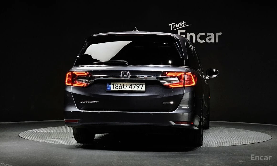 Honda Odyssey * ПОДГРЕВ* ОБДУХВАНЕ* ШИБИДАХ* TV* FULL* КРАЙНА ЦЕ, снимка 4 - Автомобили и джипове - 54082793