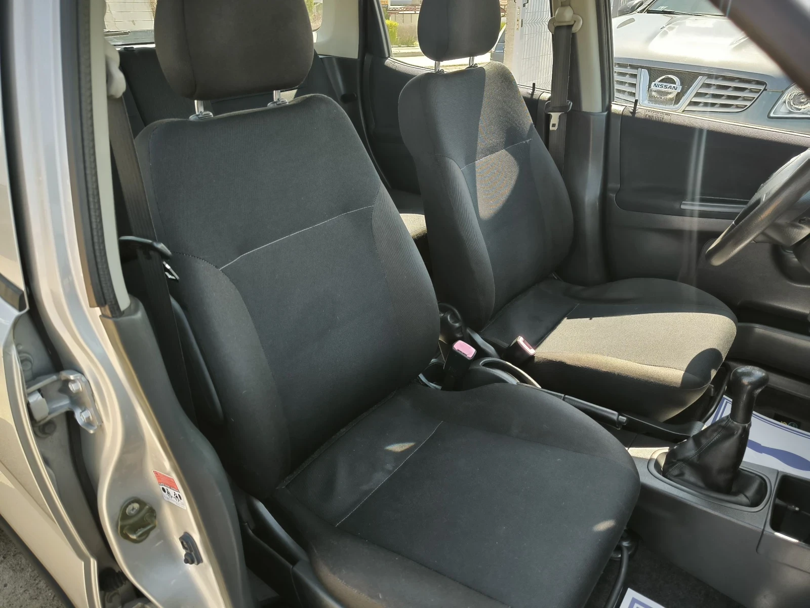 Subaru Justy 1.5i, снимка 8 - Автомобили и джипове - 54098156