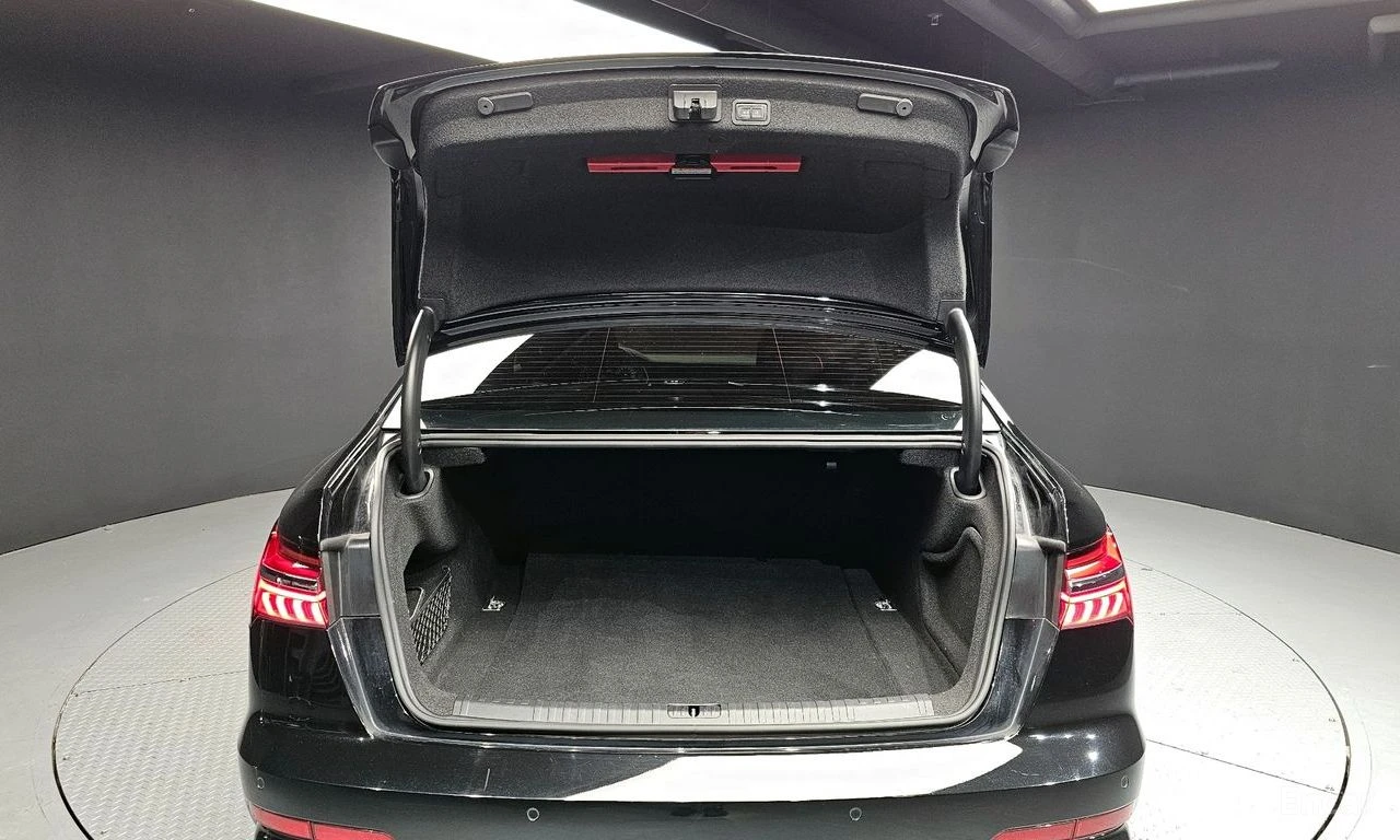 Audi A6 45* TFSI* PREMIUM* ПОДГРЕВ* ОБДУХВАНЕ* НАВИГАЦИЯ, снимка 16 - Автомобили и джипове - 54969323