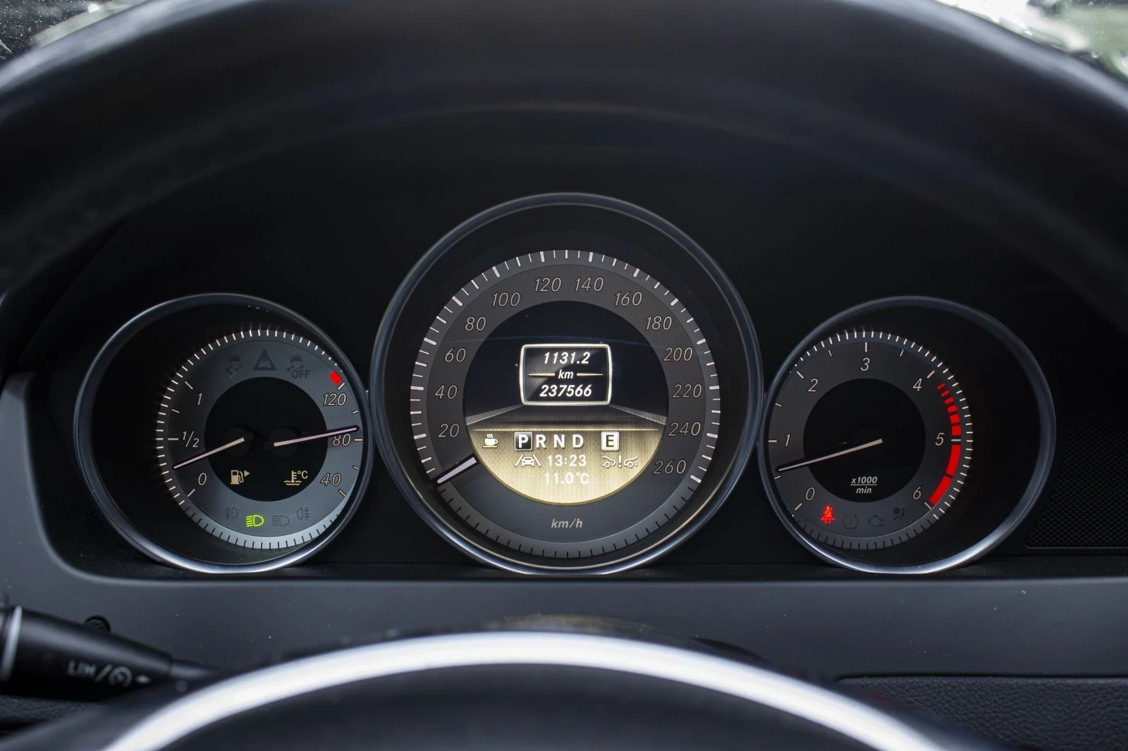 Mercedes-Benz C 300, снимка 10 - Автомобили и джипове - 54976585