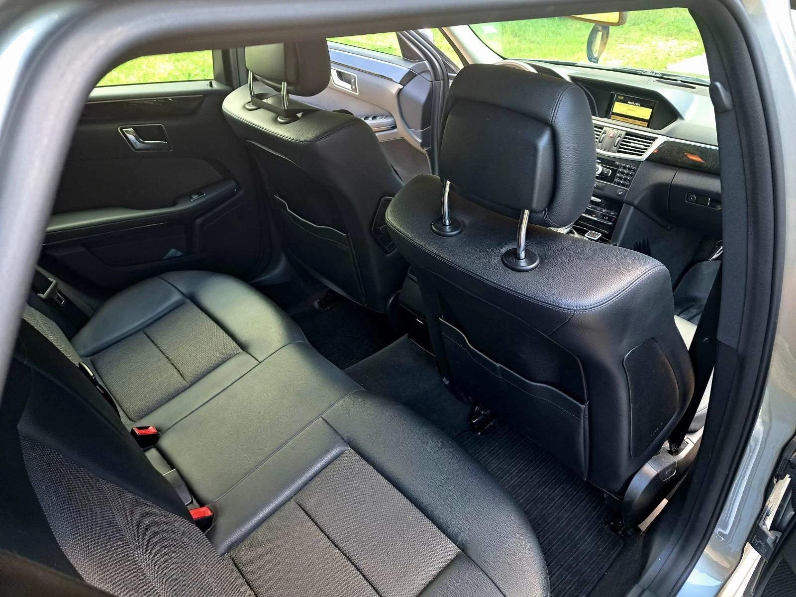 Mercedes-Benz E 220 170 к. с., снимка 17 - Автомобили и джипове - 55162129