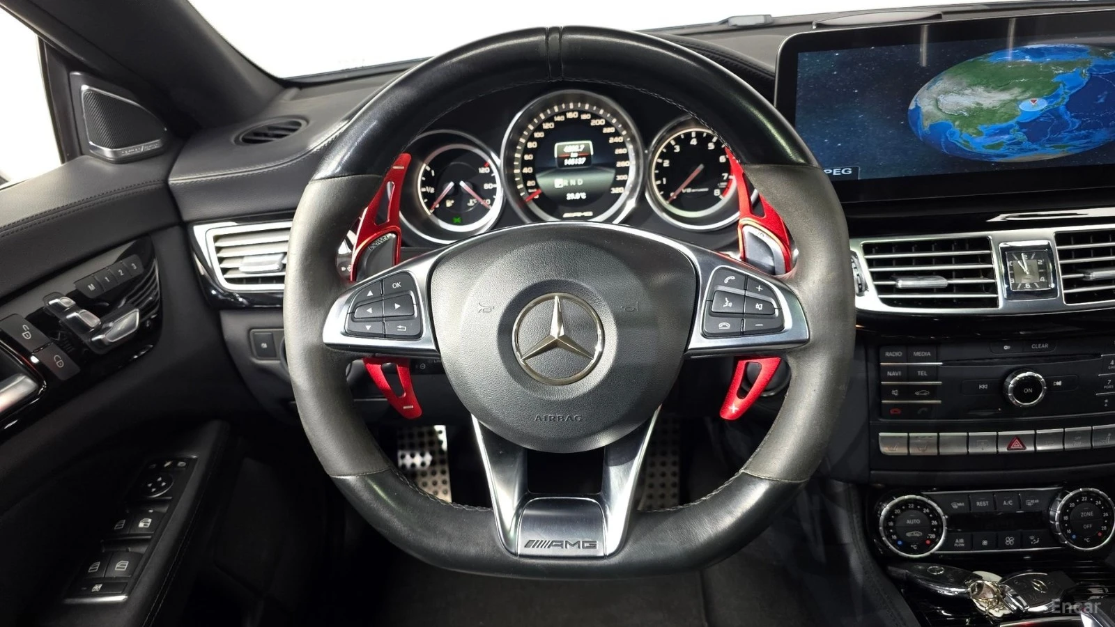 Mercedes-Benz CLS 63 AMG 4MATIC* 360* КОЖА* ОБДУХВ* НАВИ* ПАНО, снимка 12 - Автомобили и джипове - 55678695