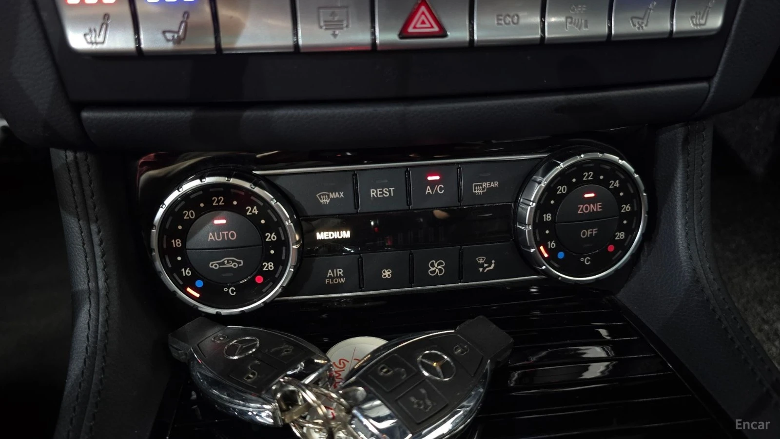 Mercedes-Benz CLS 63 AMG 4MATIC* 360* КОЖА* ОБДУХВ* НАВИ* ПАНО, снимка 15 - Автомобили и джипове - 55678695