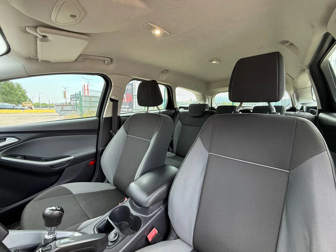 Ford Focus 1.6TDCI* 6-СКОРОСТИ* РЕАЛНИ КМ* 4/100 ДИЗЕЛ, снимка 8 - Автомобили и джипове - 55826075
