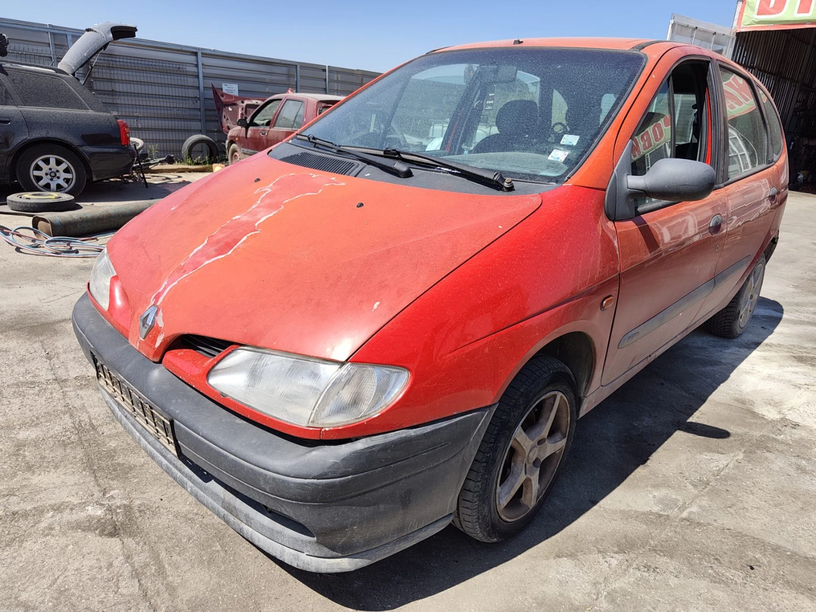 Renault Scenic 1.9dTI, снимка 2 - Автомобили и джипове - 55886329