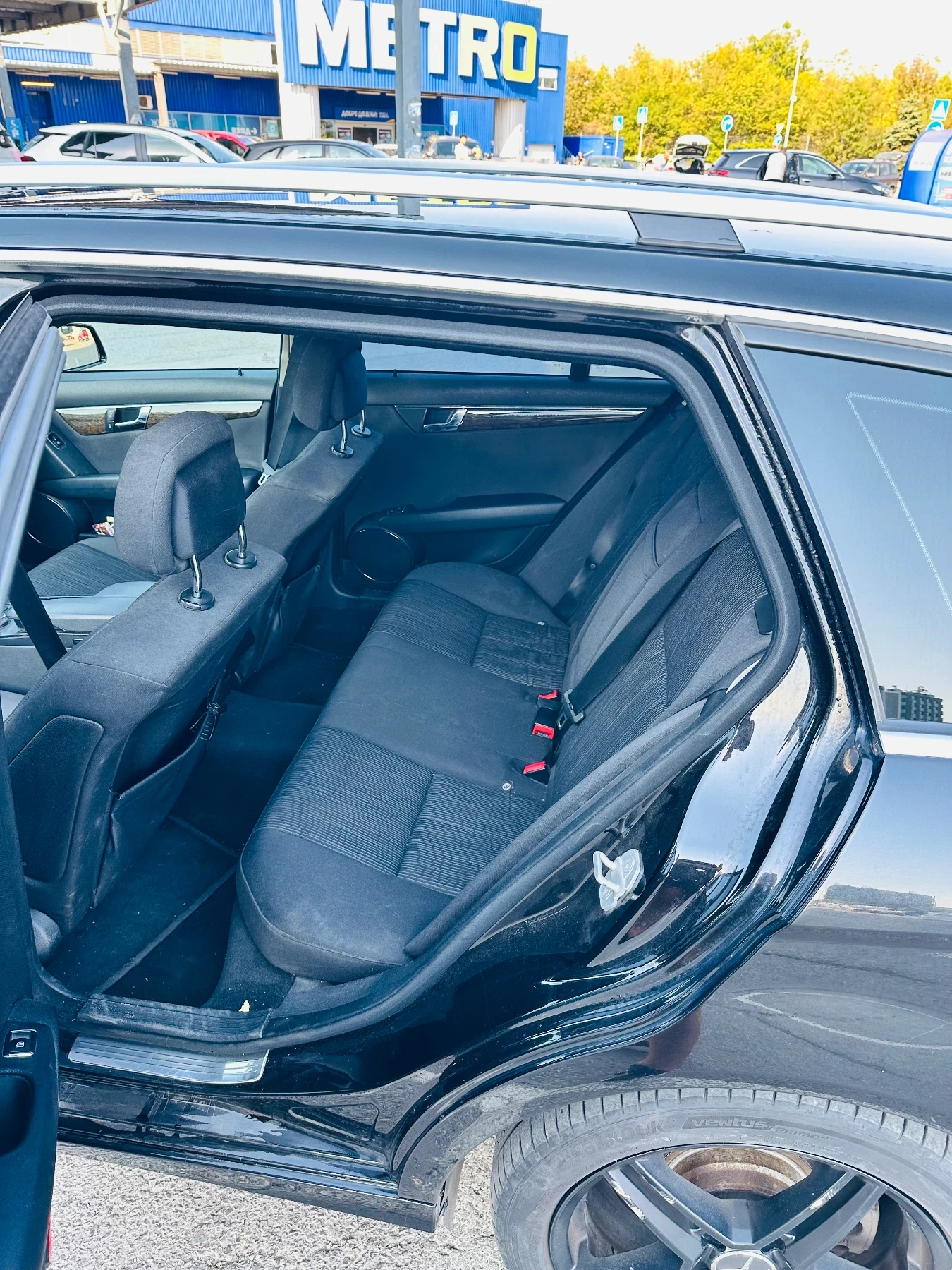 Mercedes-Benz C 220, снимка 9 - Автомобили и джипове - 56021956