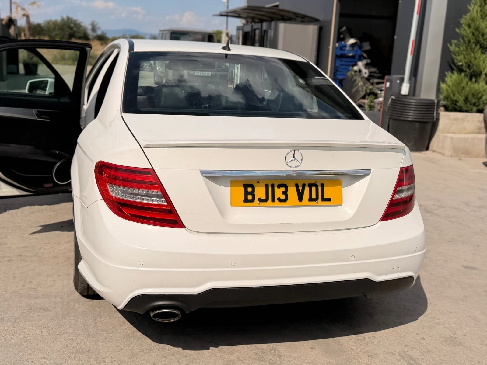 Mercedes-Benz C 220 На части, снимка 7 - Автомобили и джипове - 56060719