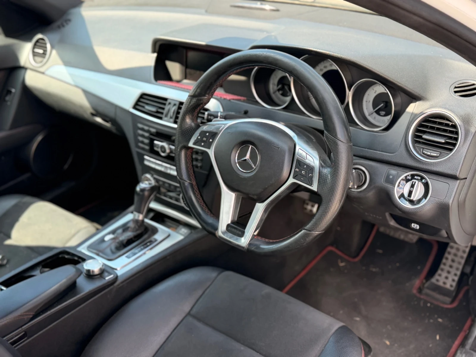 Mercedes-Benz C 220 На части, снимка 4 - Автомобили и джипове - 56060719