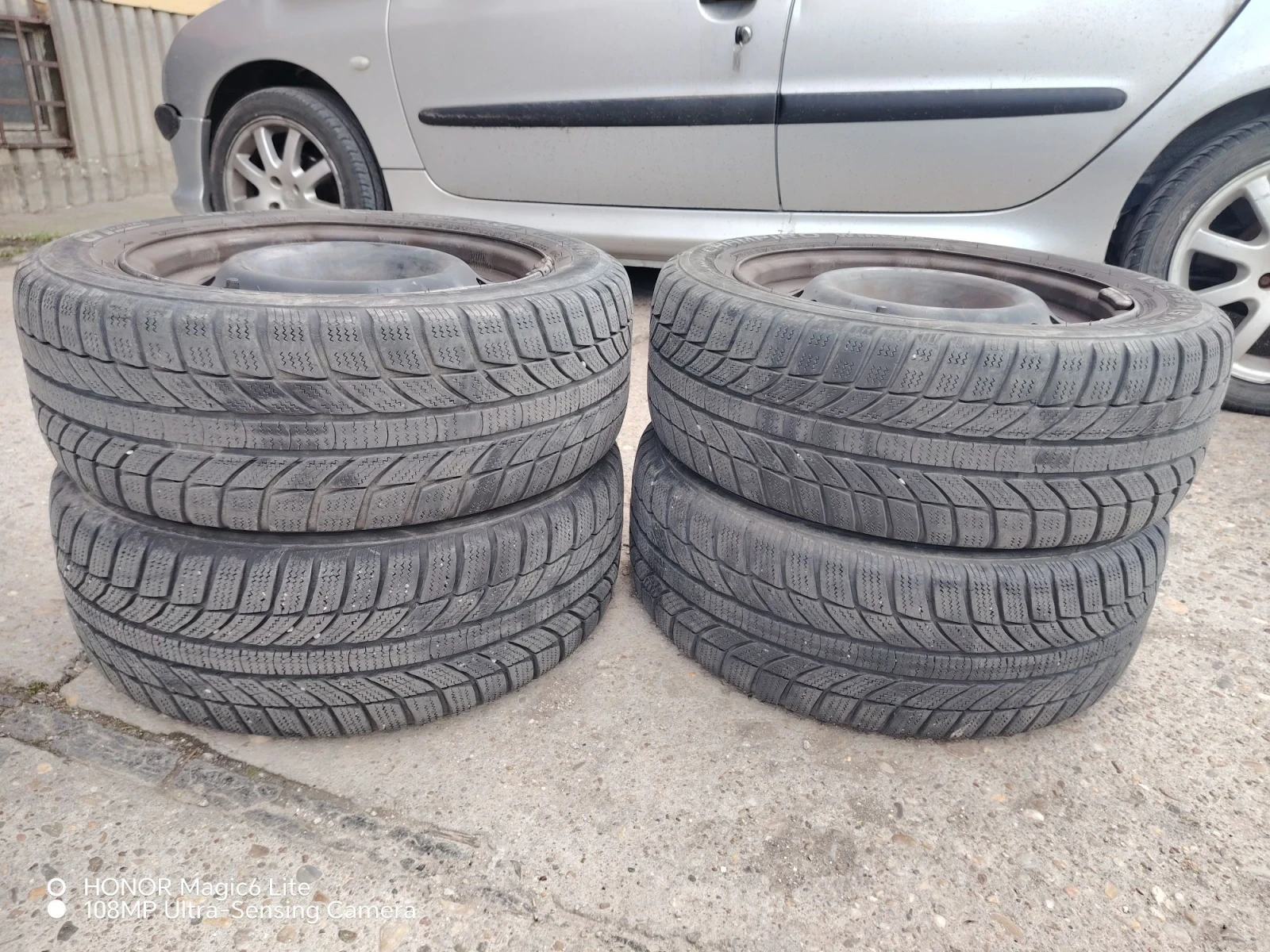 Peugeot 206 Sedan 1.4i 75hp, снимка 16 - Автомобили и джипове - 56075180