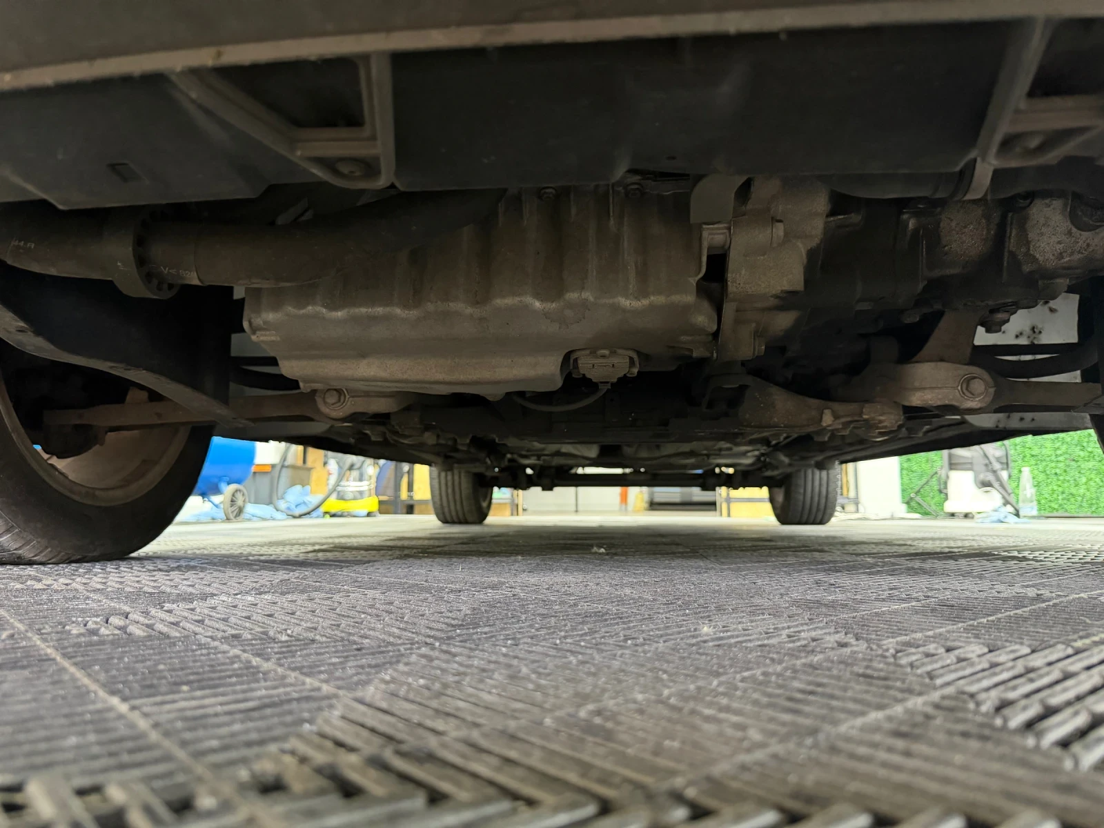 VW Caddy, снимка 16 - Автомобили и джипове - 56108526